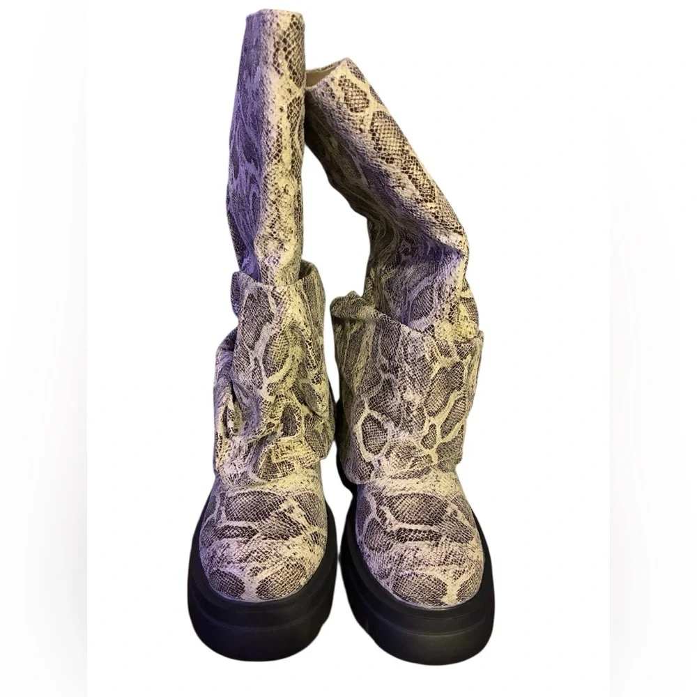 ShopAkira Snake Print Boots - Picture 6 of 6